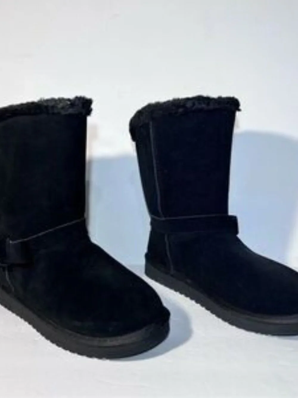Koolaburra by UGG Arlena Suede Bow Short Boots